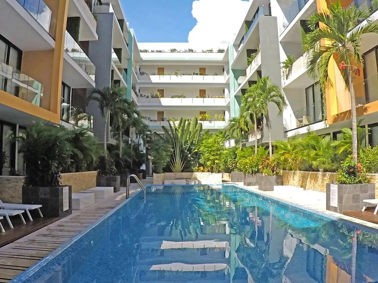 Kontakt z The City Luxury Apartments & Spa By Baitna